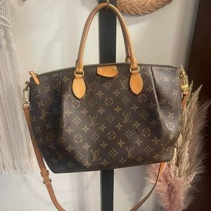 Cross body Louis Vuitton